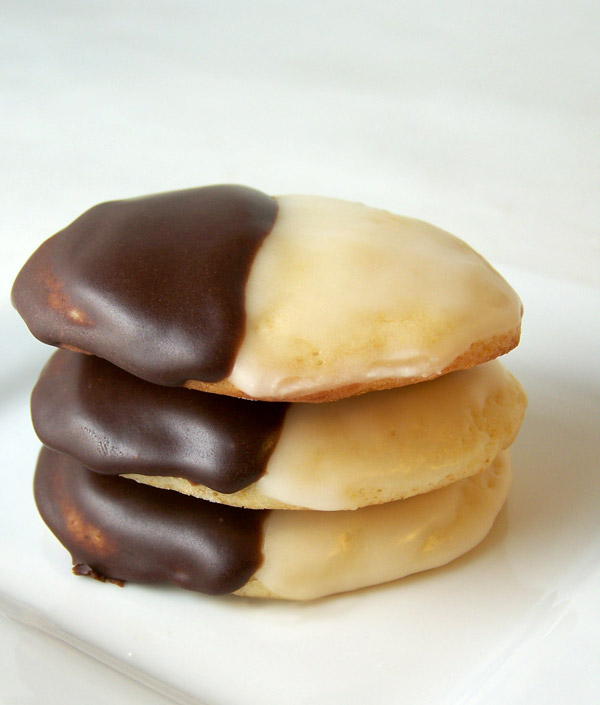 Black and White Cake Cookies